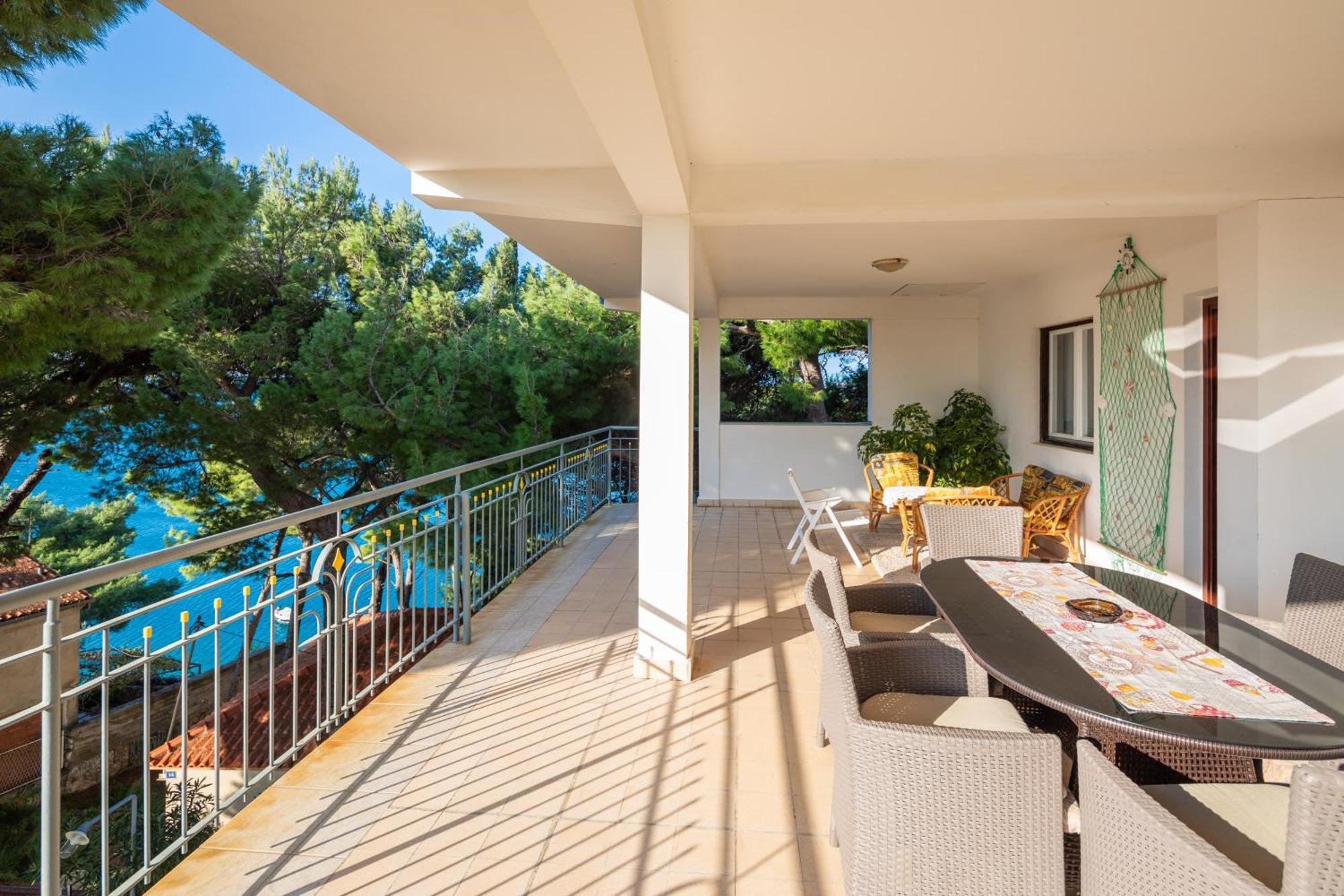 Urban Edge - Beach Apartments Omiš Exterior foto