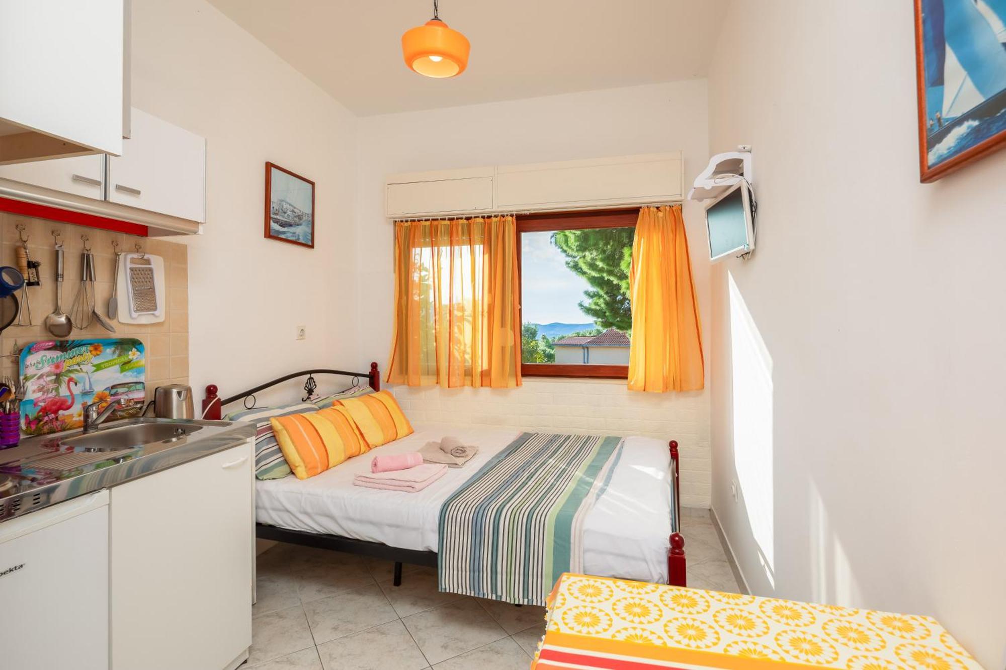 Urban Edge - Beach Apartments Omiš Exterior foto
